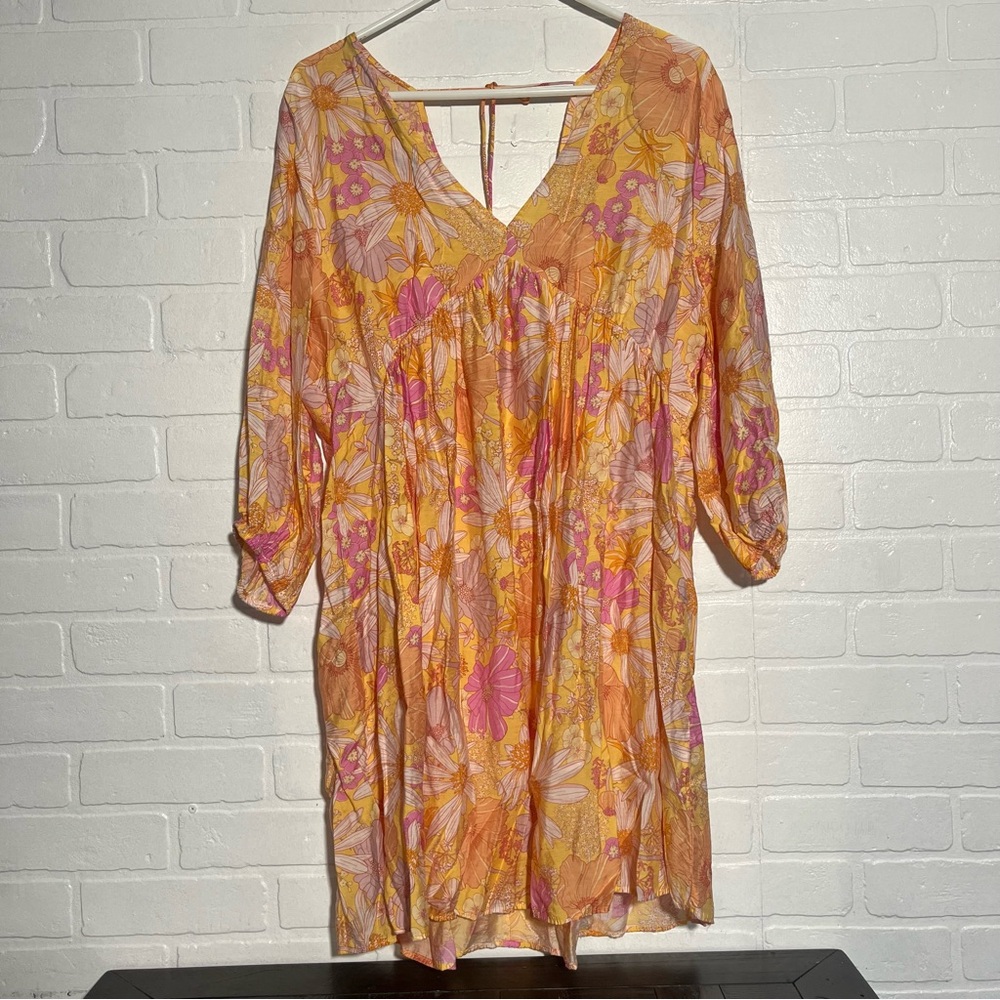 H&M Womens Dress in Orange and Pink Flowy Loose Fit 3/4 Sleeves V Neck Large